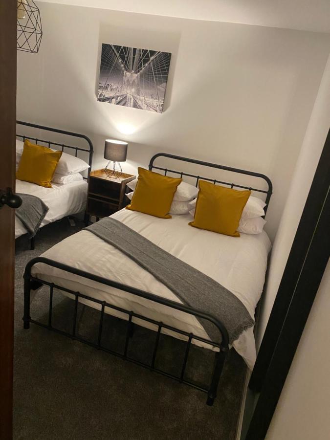 דונקסטר Bessie House 3Bed Sd With Parking Racecourse Goffs Eco Power Stadium A1 M18 M1 M62 מראה חיצוני תמונה
