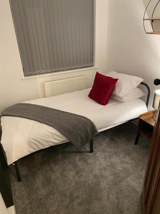 דונקסטר Bessie House 3Bed Sd With Parking Racecourse Goffs Eco Power Stadium A1 M18 M1 M62 מראה חיצוני תמונה